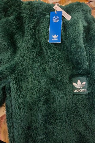Pantalón Adidas Verde Peluche