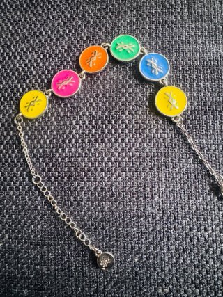 Pulsera Benetton esmaltada logo