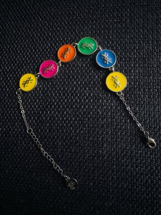 Pulsera Benetton esmaltada logo