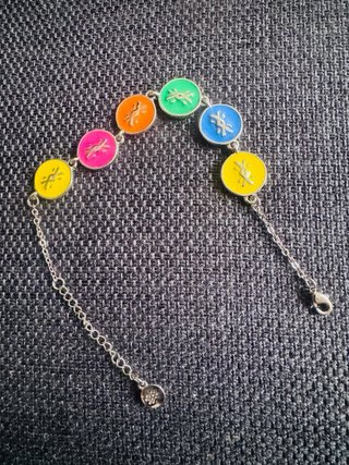 Pulsera Benetton esmaltada logo