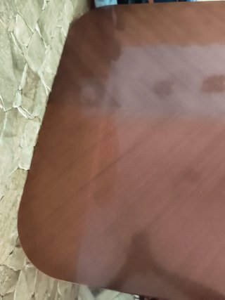 Mesa de comedor de madera