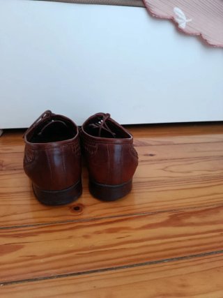 Scarpe eleganti in pelle intrecciata