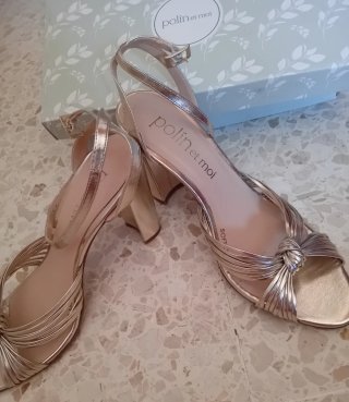 Sandalias Polin et Moi Tacon Fiesta Doradas