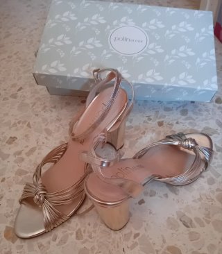 Sandalias Polin et Moi Tacon Fiesta Doradas