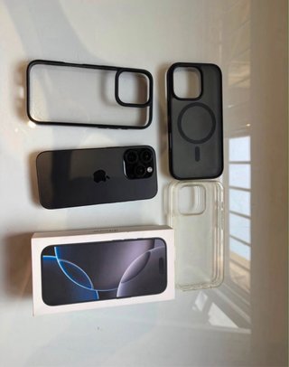 iPhone 16 Pro Nero/Grigio