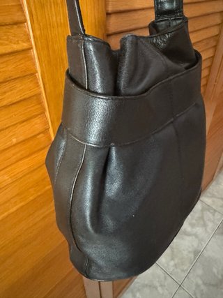 SUPER OFERTA! BOLSO DE PIEL NEGRO