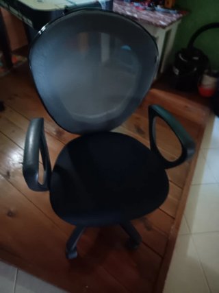 Silla de escritorio negra