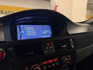 BMW 335i dkg 2010