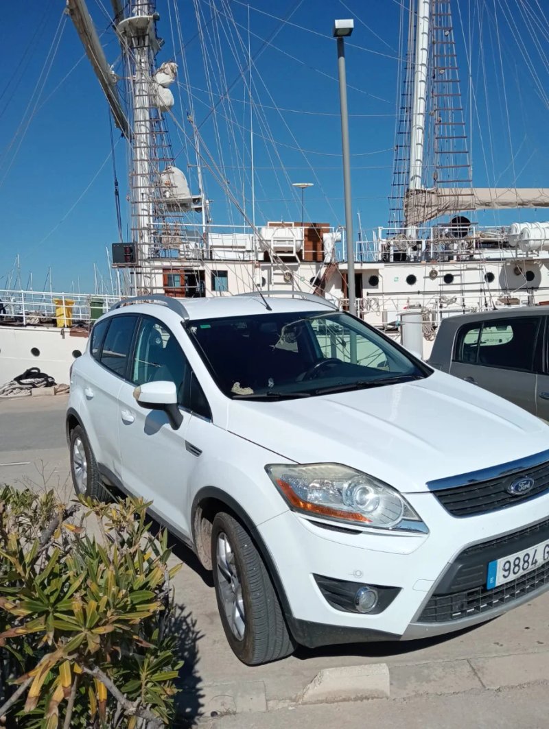 Ford Kuga 2009 - foto 1