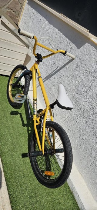 Bicicleta BMX B'TWIN Wipe 500 20"