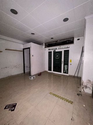 Local comercial en venta en Collblanc en Hospitalet de Llobregat, L´