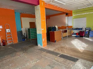 Local comercial en alquiler en Arcos en Madrid