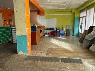 Local comercial en alquiler en Arcos en Madrid