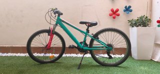 Bicicleta 24", para 6-10 años