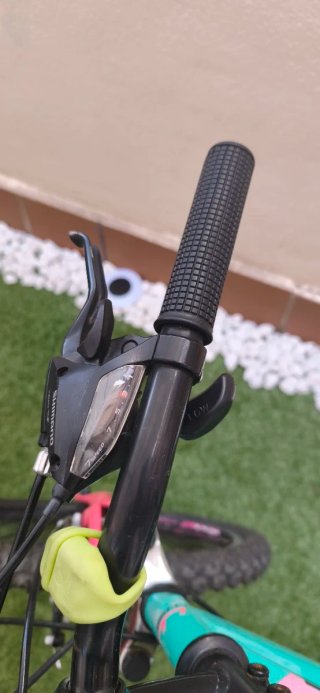 Bicicleta 24", para 6-10 años