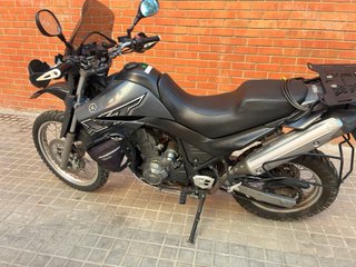 Yamaha XT660R Adventure/Enduro Moto