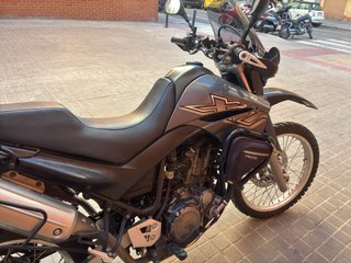 Yamaha XT660R Adventure/Enduro Moto