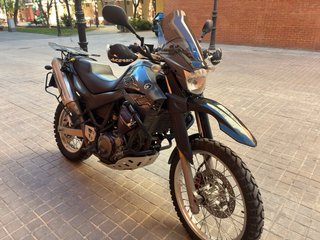 Yamaha XT660R Adventure/Enduro Moto