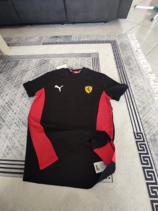 Maglietta Puma Ferrari Uomo Nera Rossa.