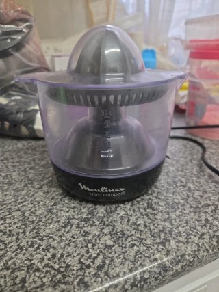 Exprimidor Moulinex Ultra Compact