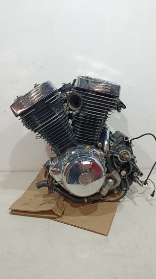 Motor Suzuki Marauder 800