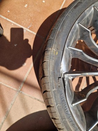 Llantas BMW 19 con golpe