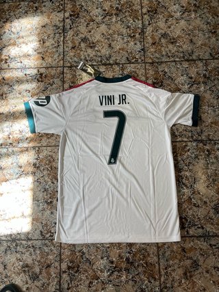 Camiseta Real Madrid Vinicius Jr. Talla XL
