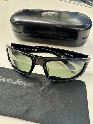 Gafas de sol TwoJeys negras y verdes