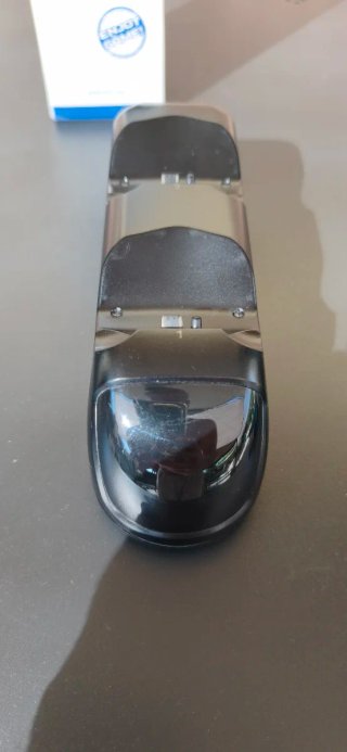 Stazione di ricarica doppia per controller PS4