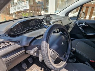 Peugeot 208 2017