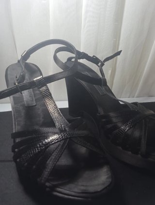 Sandalias de cuña Alberta Ferretti negras