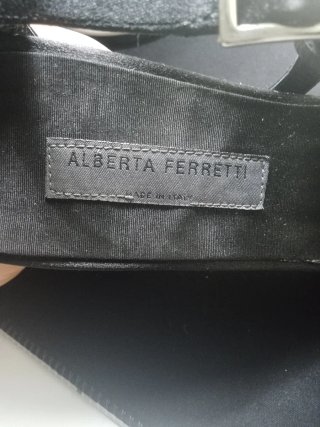 Sandalias de cuña Alberta Ferretti negras