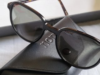 Gafas de sol D&P negras y marrones