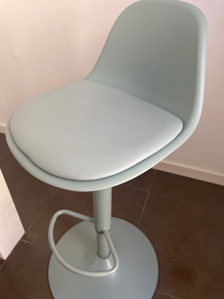 Taburete moderno color teal