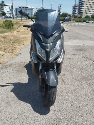 Wottan Storm Maxi Scooter Negra
