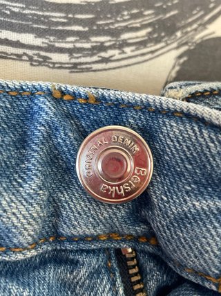 Shorts vaqueros desgastados de dos tonos