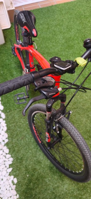 Bicicleta 24". Muy Ligera. Gama alta