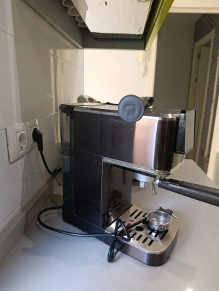 Cafetera Cecotec Negra