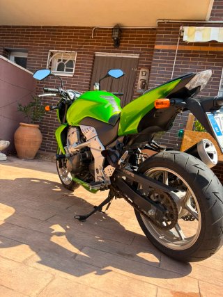 Kawasaki Z750 2008