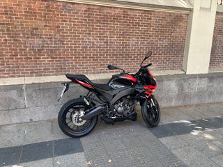 Aprilia Tuono 125