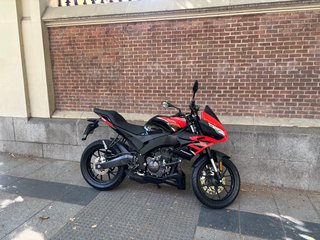Aprilia Tuono 125