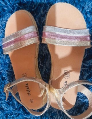 Sandalias niña plateadas y rosas Talla 35