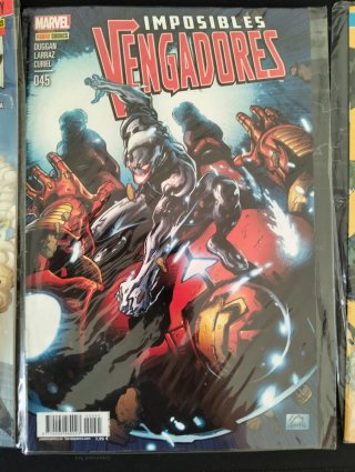 Lote 4 comics  Spiderman e imposibles vengadores