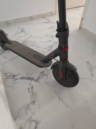 Patinete Eléctrico Xiaomi Mi M365