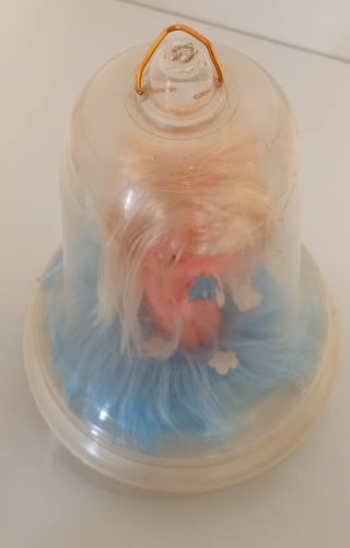 MUÑECA ANGELITO DEL CARIÑO ANTIGUA CON SU CAMPANA