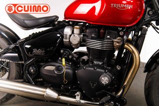 TRIUMPH BONNEVILLE BOBBER