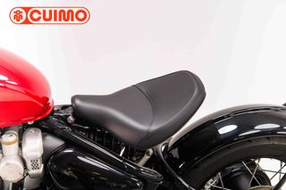 TRIUMPH BONNEVILLE BOBBER
