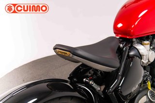 TRIUMPH BONNEVILLE BOBBER
