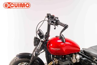 TRIUMPH BONNEVILLE BOBBER