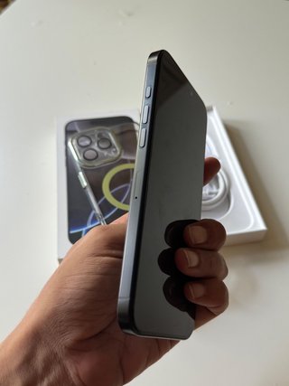 iPhone 16 Pro Max GARANTÍA 1 Año y medio